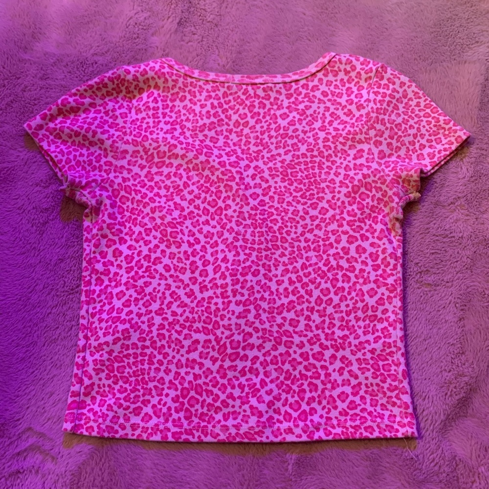 Brandy melville cropped T shirt, bought awhile ago, in great shape.